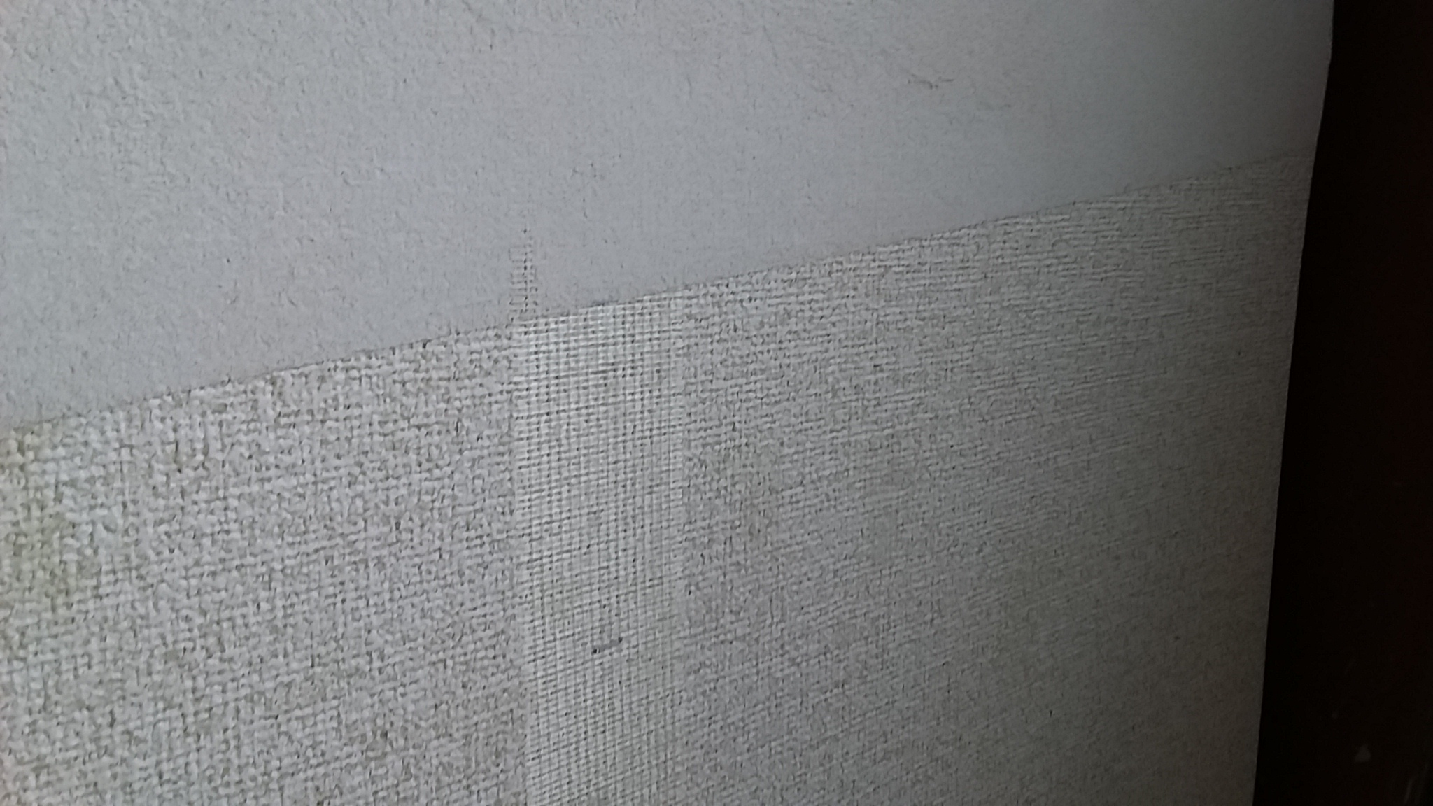 ビニールクロスの上に漆喰が塗れるんです。施工要領作成中 【匠に役立つ塗り壁ブログ】近畿壁材工業株式会社