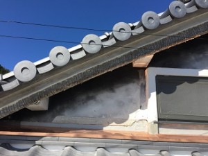 黒漆喰部分2