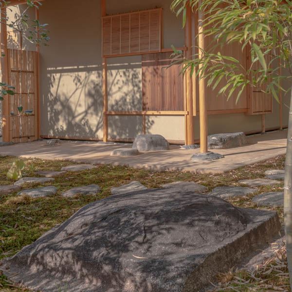 近畿壁材 土間たたきの原料 土間たたきに入れるにがりの役目は 天然にがり販売 近畿壁材 土間たたきの原料 土間たたきに入れるにがりの役目は 天然にがり販売