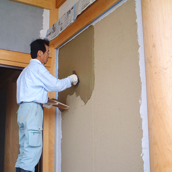 近畿壁材 | 石膏ボードに土壁を塗る方法～本土壁やすらぎ